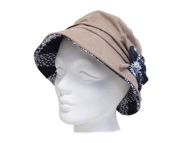 A086-WOOL BLEND CLOCHE W/ TWEED TRIM