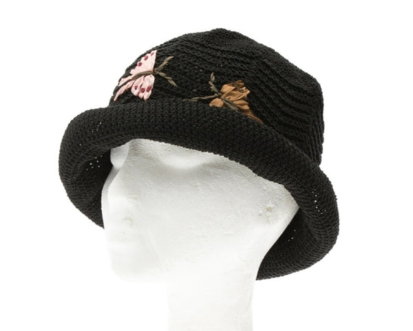 A480-CROCHET HAT W/ BUTTERFLY