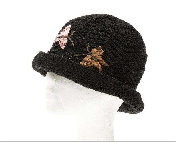 A480-CROCHET HAT W/ BUTTERFLY