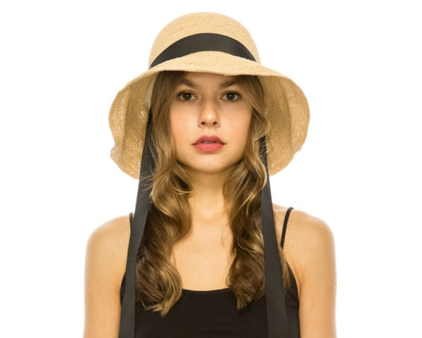 A668-FINE RAFFIA CROCHET HAT W/ CHIN SASH