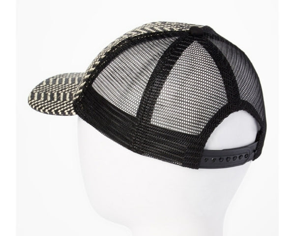 A693-ZIGZAG STRAW TRUCKER CAP