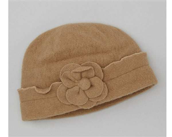 A203-LAMBSWOOL FOLDOVER BEANIE WITH FLOWER