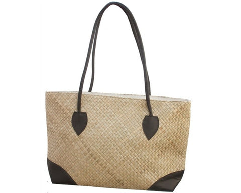 A931-LARGE WOVEN PALM LEAF SHOULDER BAG