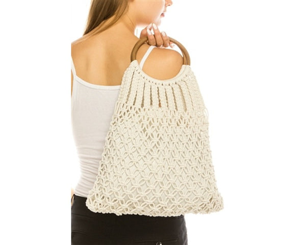 A881-COTTON MACRAME BAG W/ WOOD HANDLES