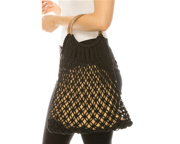 A881-COTTON MACRAME BAG W/ WOOD HANDLES