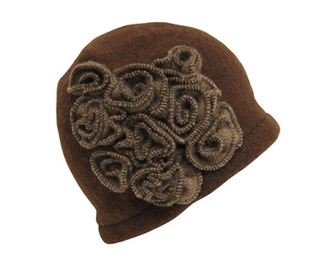 A207-WOOL BEANIE WITH ROSETTE CLUSTER