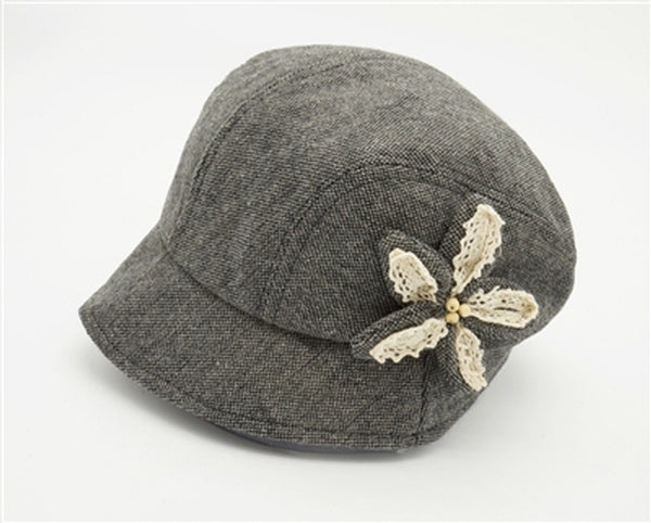 A220-CABBIE BUCKET HAT W/ LACE FLOWER