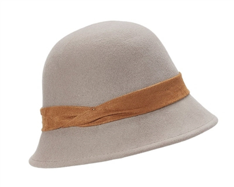 A122-WOOL FELT CLOCHE W/ SUEDE BAND