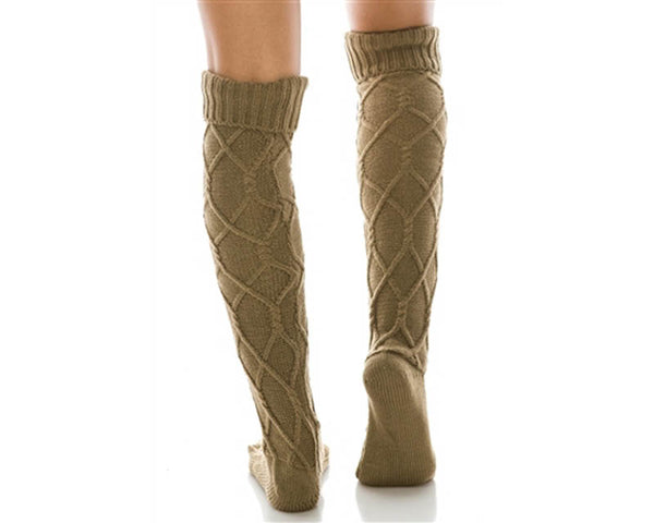 A052-LONG DIAMOND KNIT BOOT SOCKS