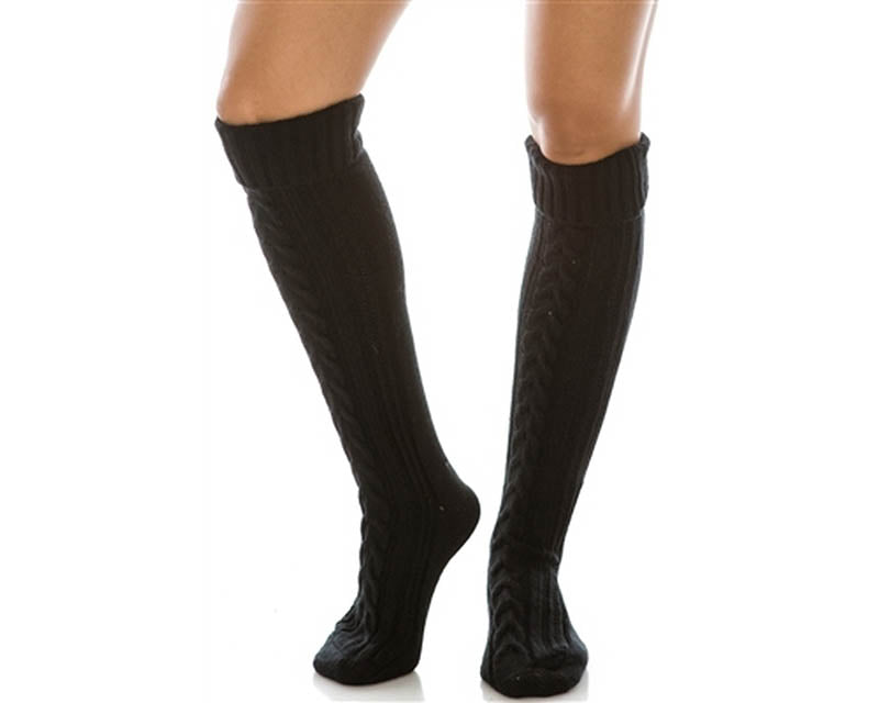 A051-CABLE KNIT BOOT SOCKS