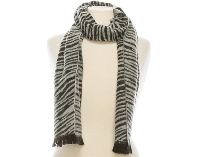 A850-ANIMAL PRINT KNIT SCARF